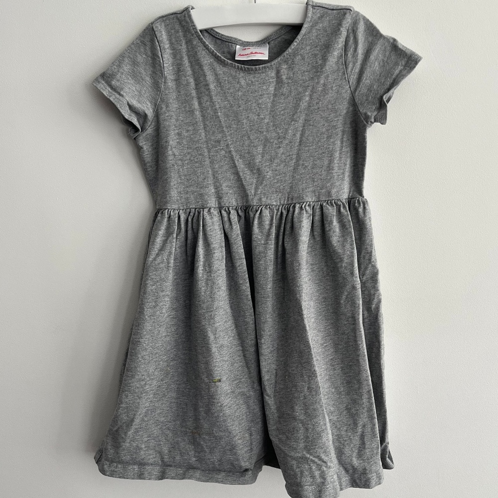 Hanna Andersson Gray Cotton Dress (size 6-7)